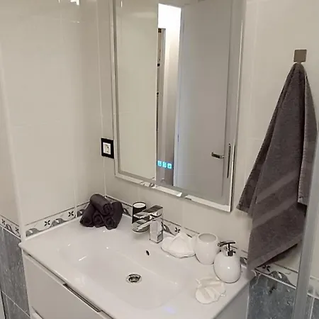 Miramar Waves Apartment